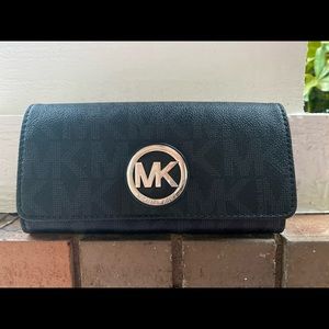 Michael Kors Wallet, Flap Continental Clutch